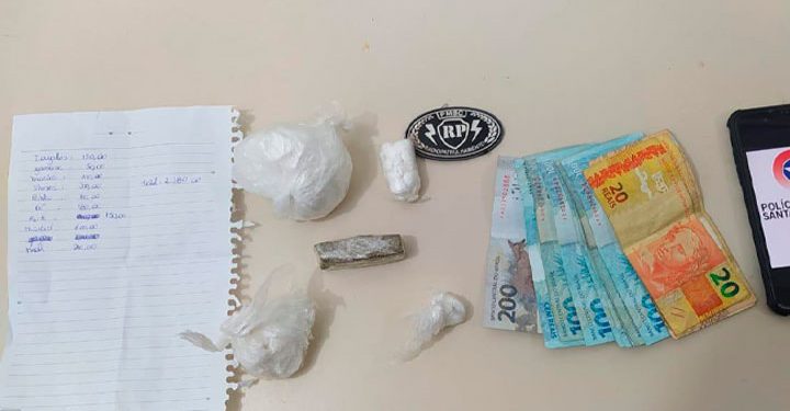 Quatro suspeitos de tráfico de drogas são presos após abordagem policial na região