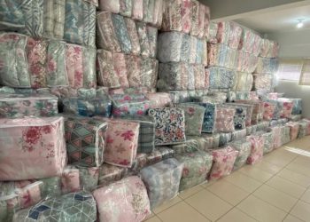 Assistência de SJB disponibiliza edredons para famílias em situação de vulnerabilidade social