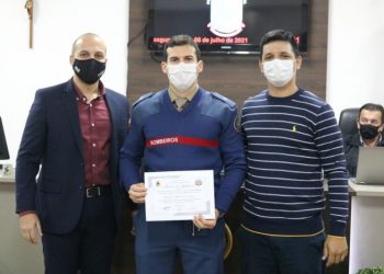 Moção de Aplauso é entregue aos Bombeiros Militares e Comunitários de São João Batista