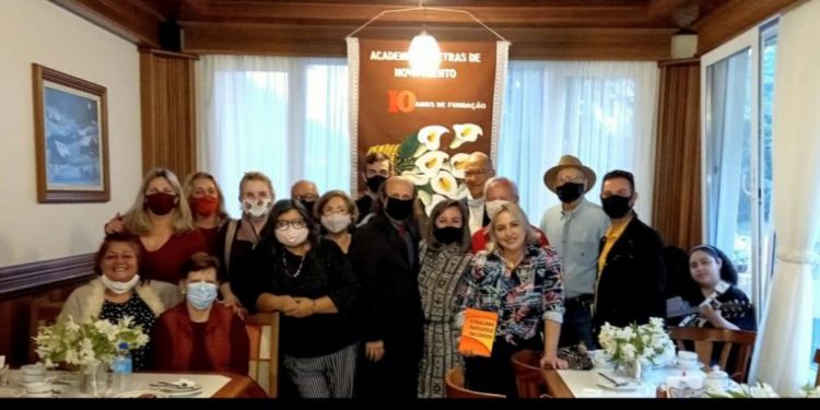 Academia de Letras de Nova Trento comemora dez anos de fundação