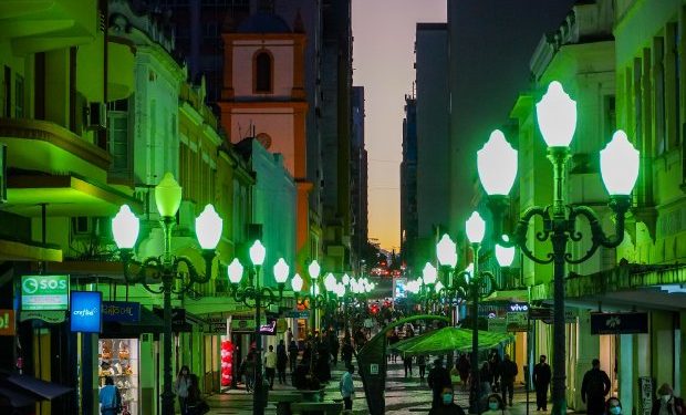 Decreto suspende limitação de horários de atividades e trabalho remoto dos servidores