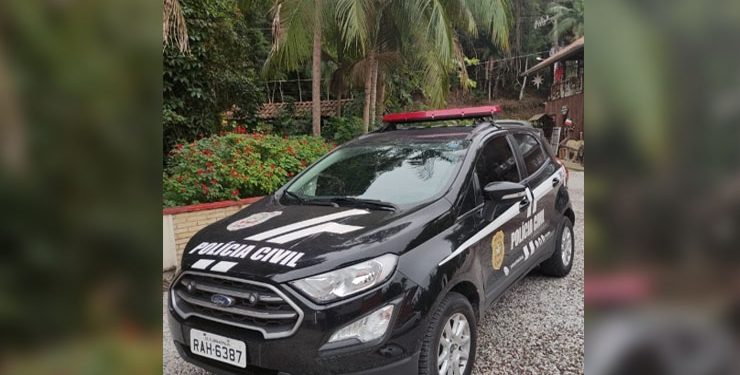 Polícia faz buscas por objetos nazistas em Nova Trento