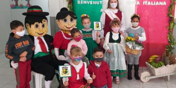 Centro de Educação celebra Primeira Festa Italiana nas Escolas