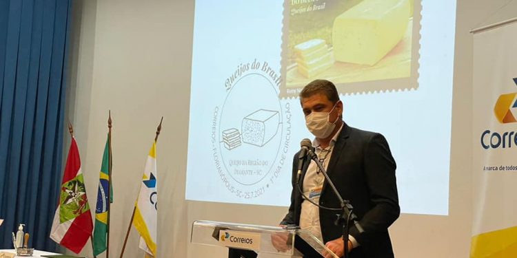 Queijo produzido em Major Gercino ganha selo postal do Correios