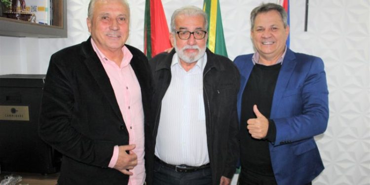 Ex-prefeito Nonga assume chefia de gabinete a partir da próxima segunda