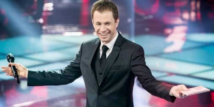 Tiago Leifert pede demissão da Globo após mais de 15 anos de contrato