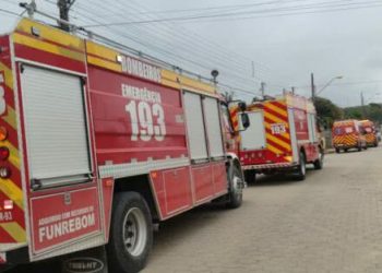 Homem incendeia a própria casa após surto, em Canelinha