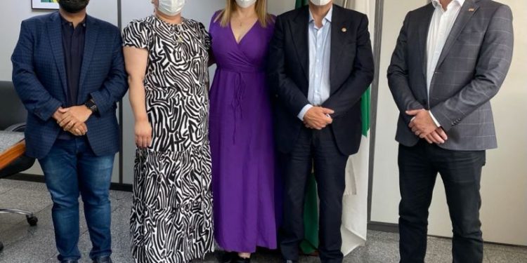 Rúbia se reúne com INSS pra facilitar atendimento de batistenses