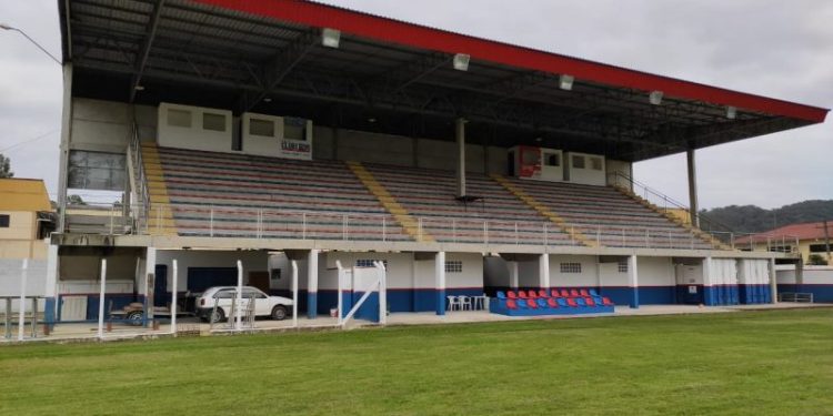 Estádio Valério Gomes Neto recebe adequações para sediar Série C do Campeonato Catarinense