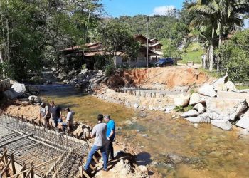 Três pontes estão sendo reconstruídas em São João Batista