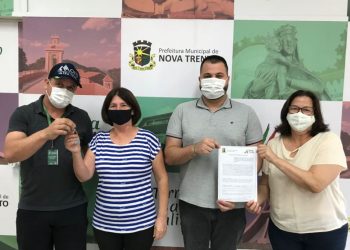 Assinatura de contrato firma parceria entre Prefeitura de Nova Trento e Sociedade Recreativa Humaitá