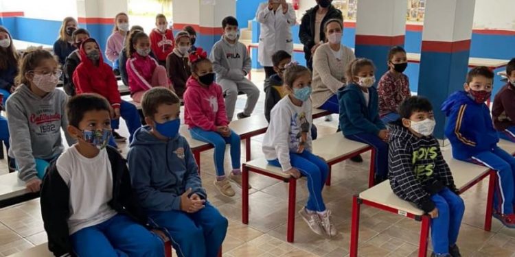 Saúde na Escola: programa busca prevenção e cuidado da obesidade infantil em SJB