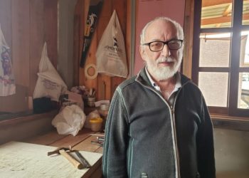 Há 56 anos José Carlos atua como sapateiro