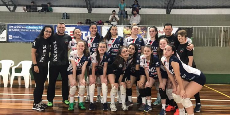 Nova Trento é vice-campeã do Campeonato Estadual de Voleibol Feminino Sub-17