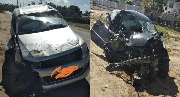 Veículos ficam destruídos em acidente na SC-410