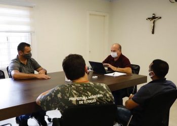Prefeito em exercício de Tijucas se reúne com secretários para planejamento de 2022