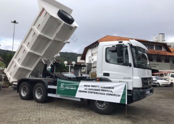Nova Trento recebe caminhão caçamba para integrar a frota de veículos
