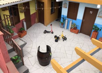 Vila do Chaves é recriada em pousada do litoral catarinense