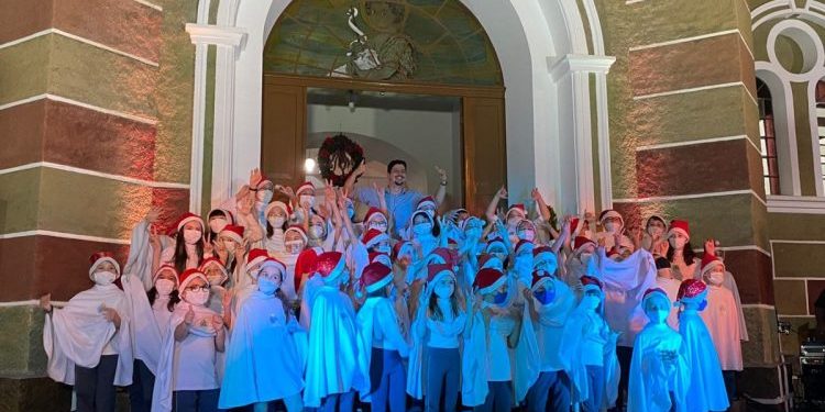 Carinha de Anjo lança álbum NaturalMente