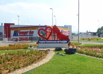 Totem é instalado no trevo de acesso a São João Batista