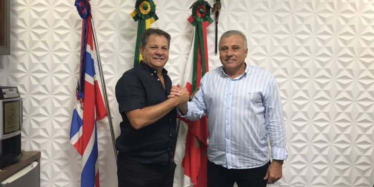 Vice-prefeito Almir Peixer assume interinamente o comando de São João Batista