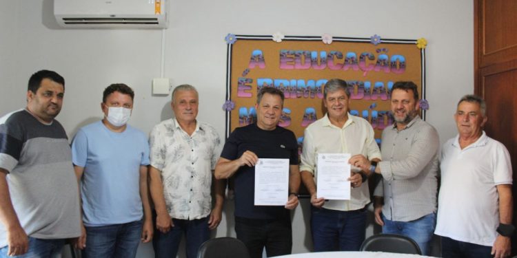 Ordem de serviço para construção de creche na Tajuba II é assinada