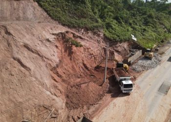 Estendida interdição na SC-410, em Canelinha, para obras de contenção