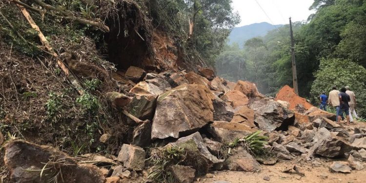 Rolador em Canelinha, terá novas dinamitações e interdição