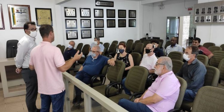 Prefeitura de São João Batista inicia estudos para viabilizar concessão de piso dos professores