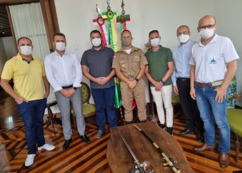 Comitiva pede aumento de efetivo policial para Nova Trento