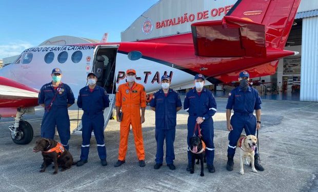 Segunda equipe dos Bombeiros Militares embarca para atuar em Petrópolis