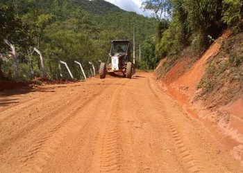 Secretaria de Infraestrutura efetua melhorias na Estrada Geral da Onça