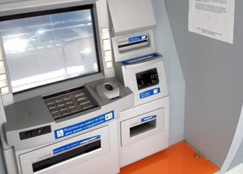 Terminal de autoatendimento da Caixa é retirado de dentro da Prefeitura de SJB