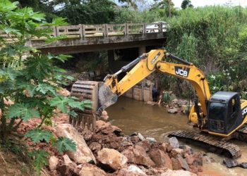 São João Batista e Canelinha fazem parceria para recuperação emergencial de ponte