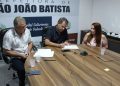 Prefeito de São João Batista reconhece aumento aos professores de 33,24%