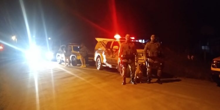 PM de São João Batista prende foragido da justiça, apreende drogas e veículos