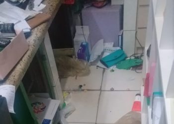 Supermercado é arrombado e criminosos furtam dinheiro e cheques