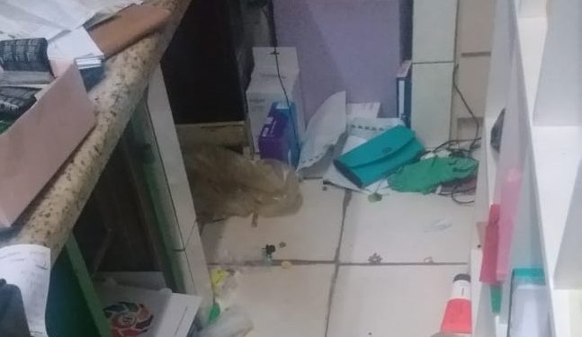 Supermercado é arrombado e criminosos furtam dinheiro e cheques