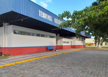 Centro Administrativo da Rodoviária recebe nova pintura