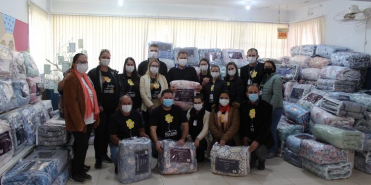 São João Batista: Assistência Social entregará 200 edredons a famílias em situação de vulnerabilidade