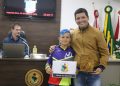 Menino morador do bairro Carmelo é homenageado na Câmara