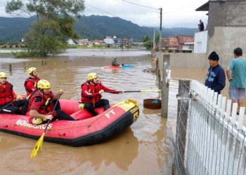 Santa Catarina tem ao menos 94 municípios com registros de ocorrências causadas pelas chuvas
