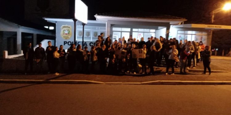 Manifestação em Major Gercino pede Justiça para criança