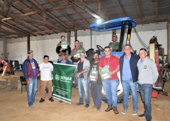 Servidores da Agricultura e produtores rurais participam de curso sobre operação e manutenção de tratores