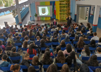 Estudantes de São João Batista participam de palestras de conscientização ambiental