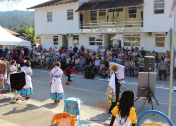 Major Gercino realiza o Primeiro Encontro da Praça