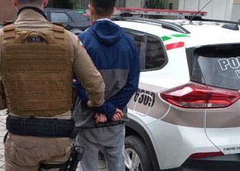 Jovem tenta sacar dinheiro com documento falso e é detido, em Canelinha