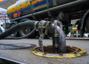 SC reduz ICMS da gasolina, álcool, eletricidade e comunicações