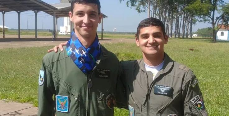 Militares que morreram em avião da FAB que caiu em Canelinha eram amigos