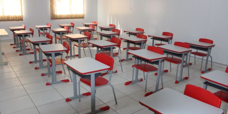 Reposição de aulas para afetados por movimento grevista começa nesta quinta